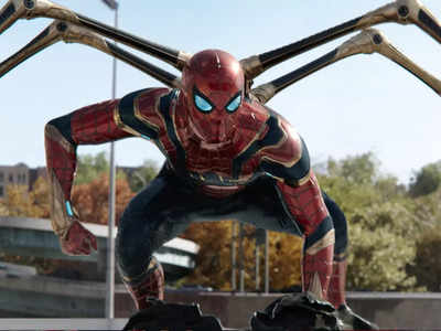 Spider-Man: No Way Home' stays at No. 1 in 4th weekend at US box office;  film surpasses 'Titanic' to become sixth highest-grossing release | English  Movie News - Times of India