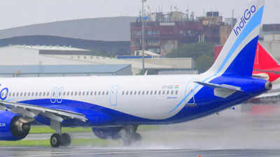 Fight on flight: High drama on Jammu-Mumbai flight as two trade blows mid-air