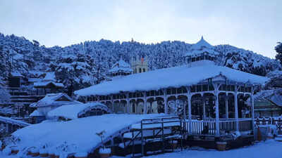 Shimla receives fresh snowfall, several roads closed for traffic ...