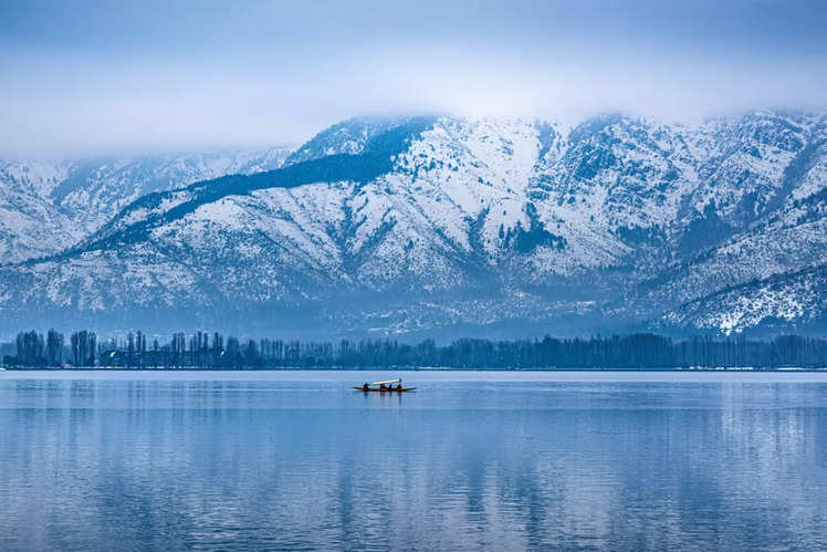 Kashmir Snowfall: Photos of Kashmir in snowfall | Times of India Travel