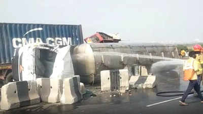 Navi Mumbai: Ethanol tanker topples after collision with truck at Kalamboli, gas leak disrupts traffic