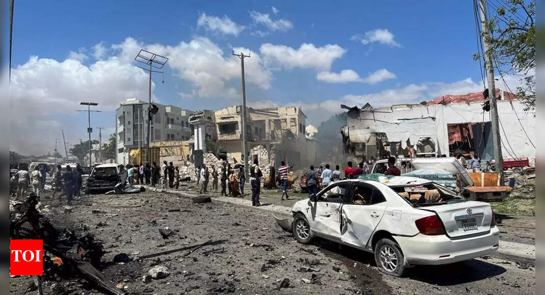 Car bomb in Somali capital kills eight: Ambulance services director