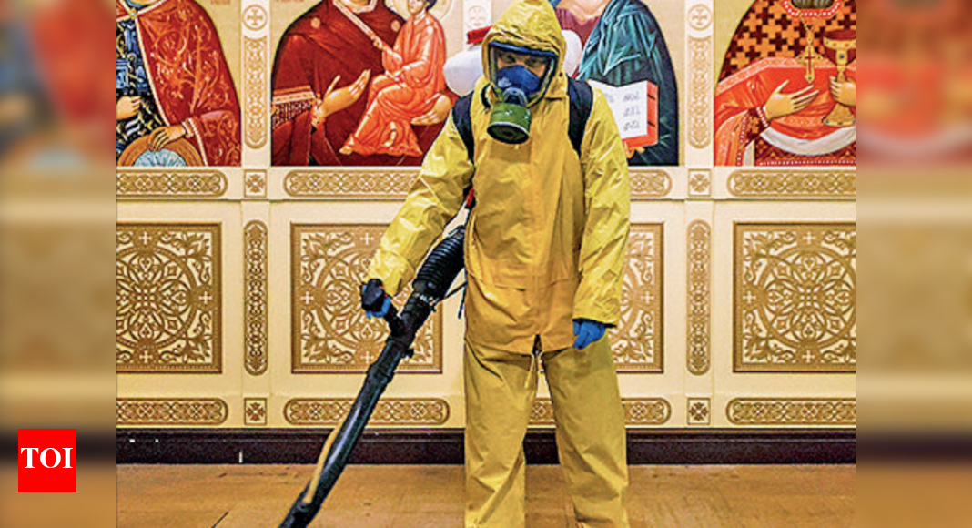 Omicron cases may be headed for rapid drop in UK & US Scientists