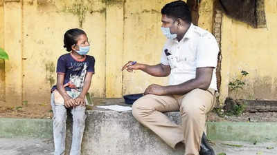 Chennai: Traffic cop makes street girl’s quest for education smooth ride