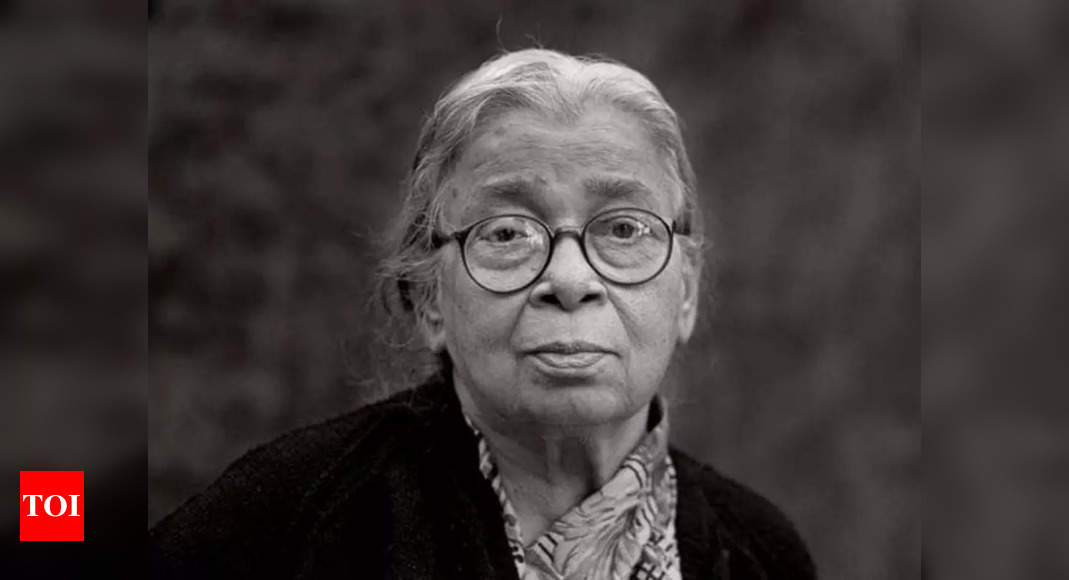Mahasweta Devi’s 96th birth anniversary: Remembering the fierce author and her masterpiece ‘Draupadi’ – Times of India