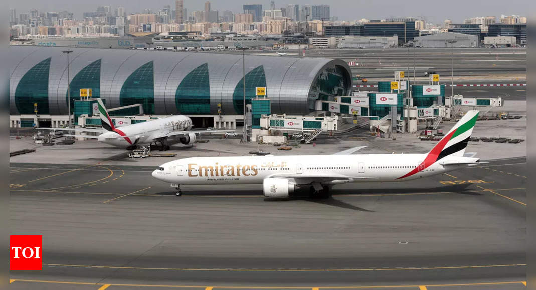 DGCA mencari laporan dari otoritas UEA tentang pencukuran dekat dua penerbangan Emirates tujuan India di Dubai
