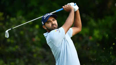 Khalin Joshi's putter slips but stays second as Chika, Sandhu occupy 7th place