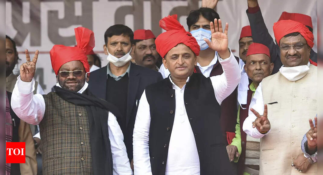 Akhilesh turns master poacher, BJP likely to retain most MLAs to arrest defections in UP