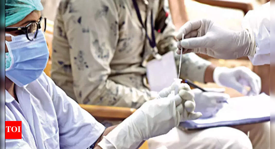 Delhi: Daily Covid cases dip below 25,000 on fewer tests | Delhi News ...
