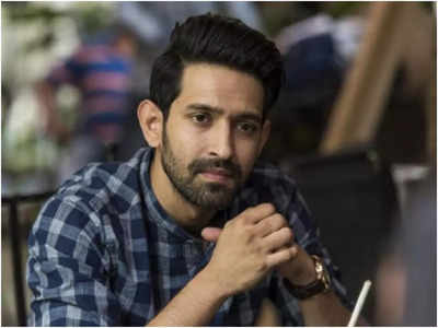 Vikrant Massey uses tough words to criticise Indian cricket team, ends up facing backlash from fans