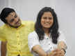 
Watch! Kuldeep Gor and his wife enact the popular dialogue from 'Awara Paagal Deewana'
