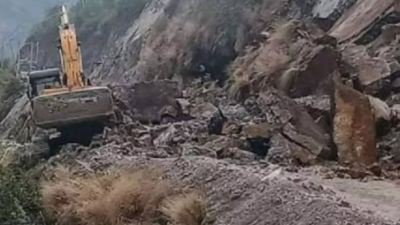 Three killed in Himachal Pradesh landslide | Shimla News - Times of India