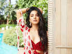 These mesmerising bikini pictures of Kiara Advani from her beach vacation prove she is a water baby