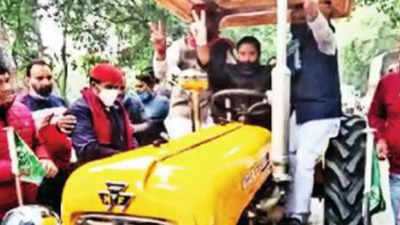 Uttar Pradesh polls: On foot or tractor, 11 file nominations in Noida & Ghaziabad