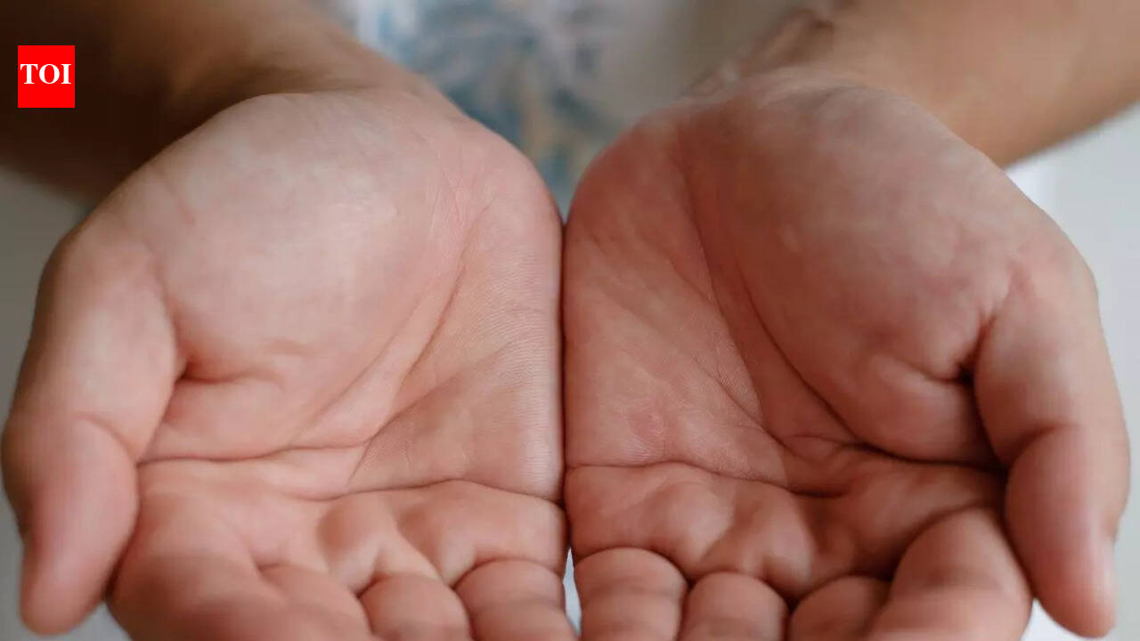 Palm Reading Heart Line: What does your HEARTLINE say about you, as per ...