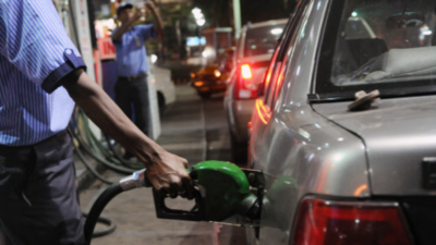 Oil at 7-year high but fuel prices in poll freeze