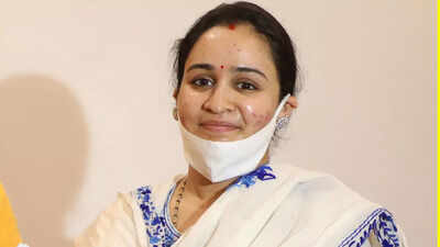 aparna: BJP leader claims Mulayam Singh's daughter-in-law Aparna Yadav to join saffron party | India News - Times of India