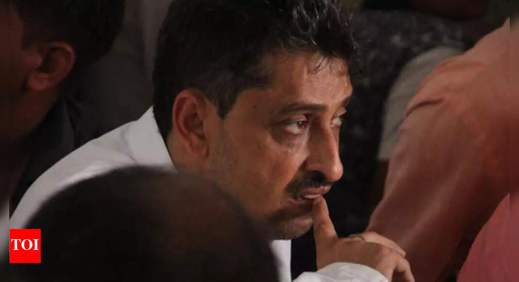 Turncoats bite the dust before Uttar Pradesh assembly polls