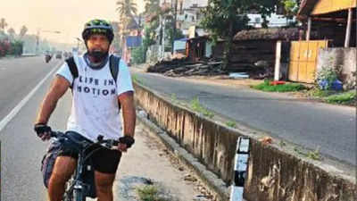 With movie stuck in pandemic trap, Kannada filmmaker hits Kanyakumari to Kashmir trail on a cycle