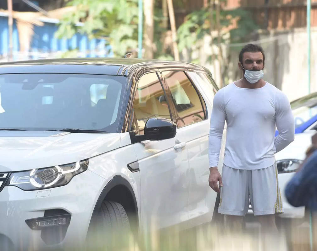 
Sohail Khan gets papped at the gym
