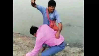 Uttar Pradesh: Man attacks health staff to avoid Covid vaccine, another climbs tree in Ballia