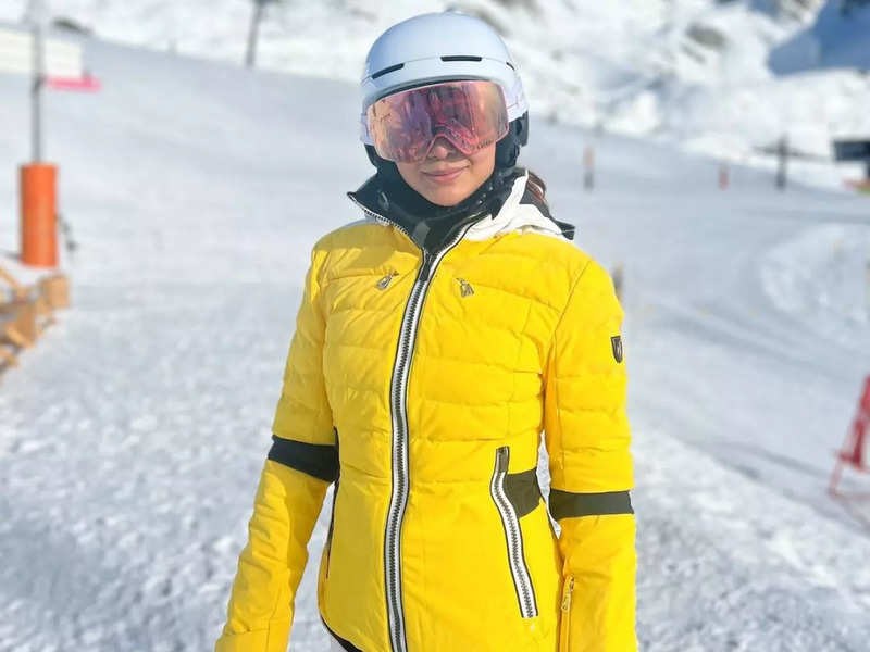 Samantha goes skiing in Switzerland