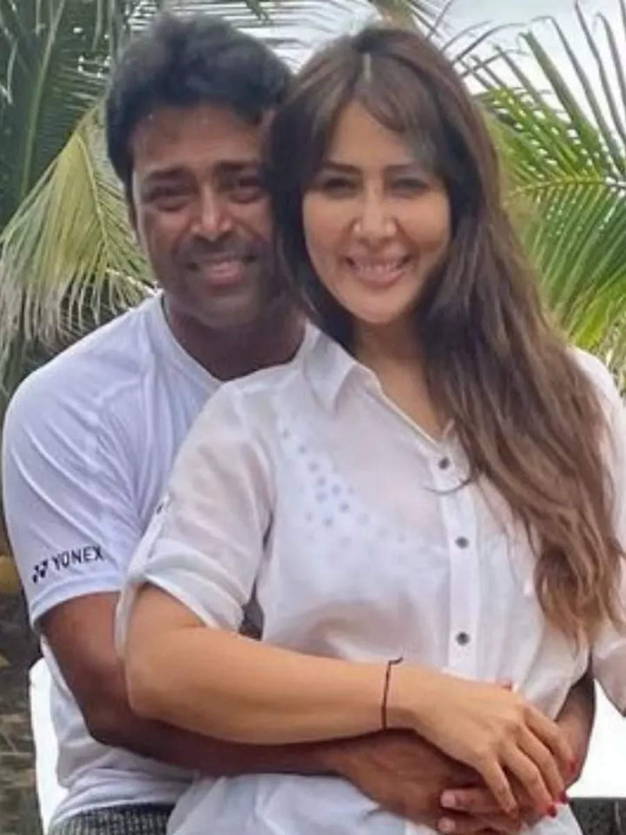 Leander Paes and Kim Sharma are deeply in love - PICS | Times Now