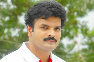 Telugu film actor Dasari Arun Kumar gets arrested!