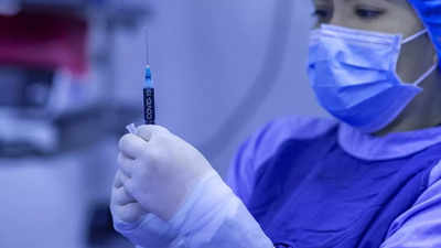 Patna: Is booster dose safe after reinfection? Doctors divided