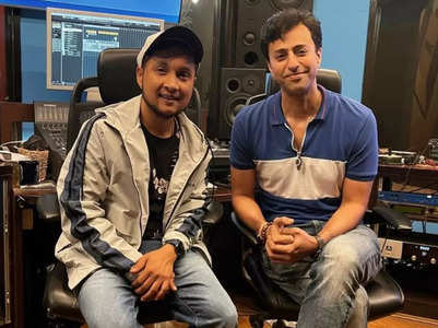 Pawandeep records a song for Salim-Sulaiman
