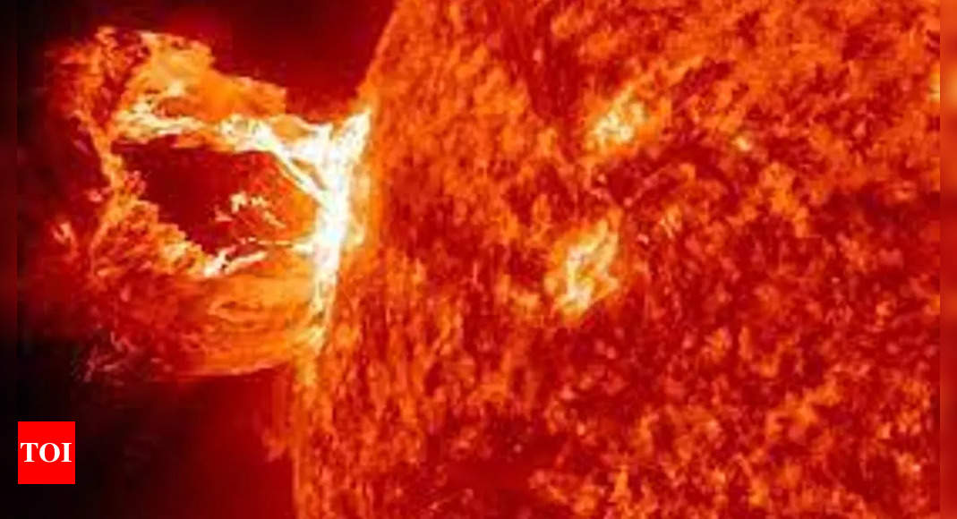 Earth: Solar flare causes radio blackout over Indian Ocean, could spark  minor geomagnetic storms