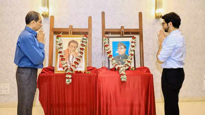 Maharashtra CM Uddhav Thackeray, NCP chief Sharad Pawar pay tributes to Netaji Subhas Chandra Bose, Bal Thackeray on their birth anniversaries