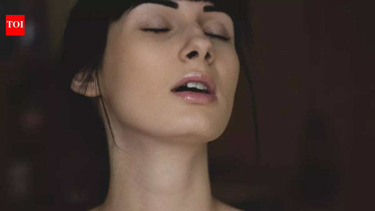 5 masturbation positions for WOMEN that will amaze you
