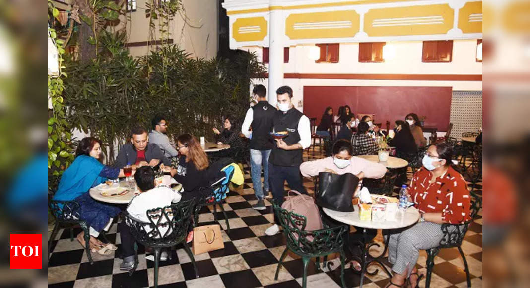 Kolkata Cafes Witness Rise In Footfall Post January 15 Kolkata News   Photo 