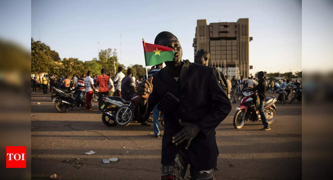 Burkina Faso wakes to find new junta rulers, closed borders