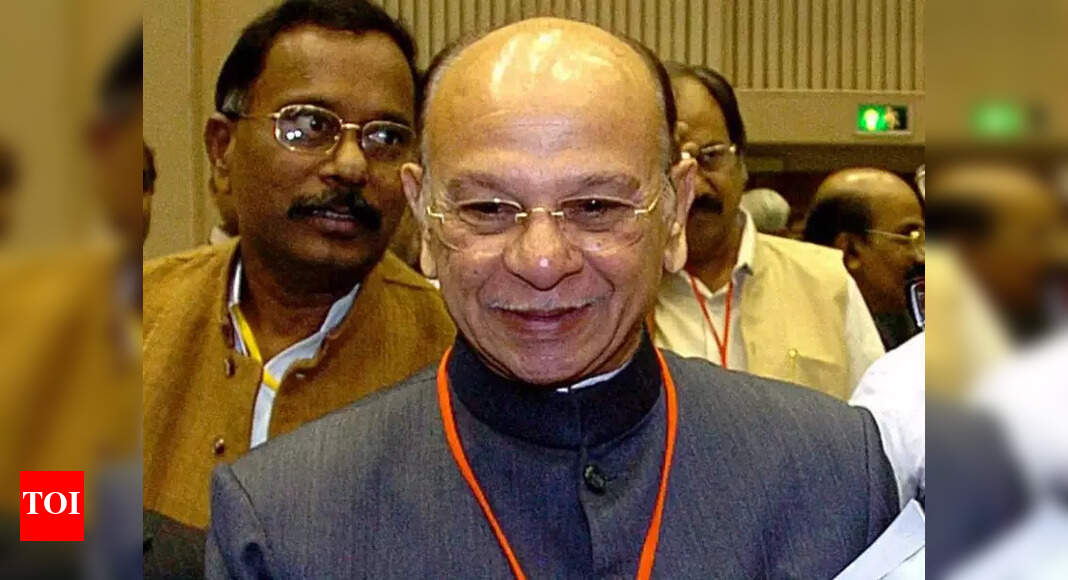 Live: Amit Shah meets Jat leaders ahead of UP election