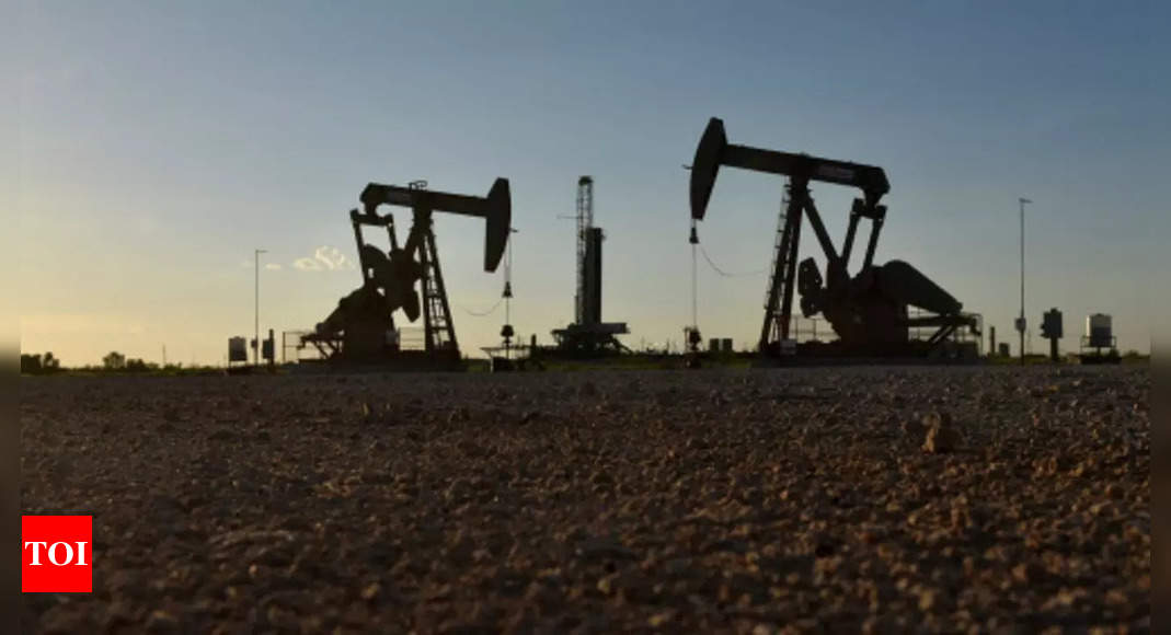 Oil hits highest since 2014 on Russia-Ukraine tension