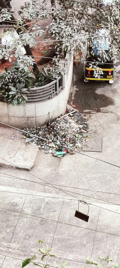 Garbage Heap on clean footpath - Chembur