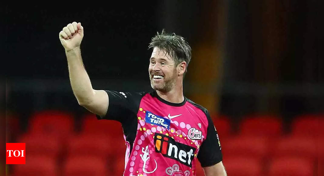 Sydney Sixers allrounder offers ‘free beer’ for BBL final help | Cricket News – Times of India