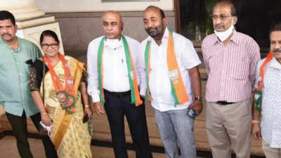 Goa elections: Digambar Kamat did nothing, took Margao backwards by 27 years, says Manohar Ajgaonkar