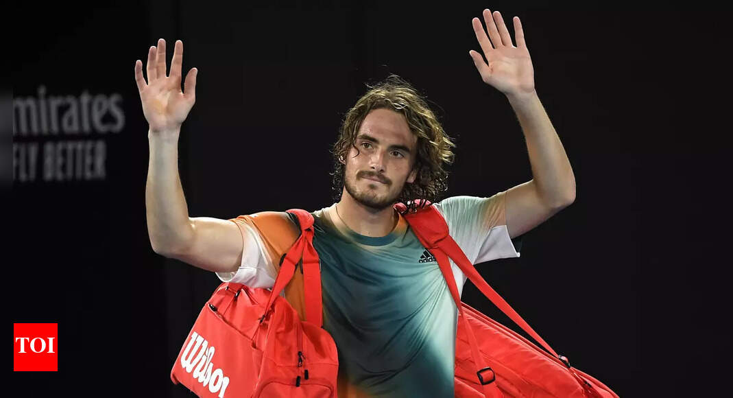 Australian Open Tsitsipas dogged by father coaching violation in semi