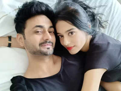 RJ Anmol reveals how his friend reacted after knowing about his relationship with Amrita Rao