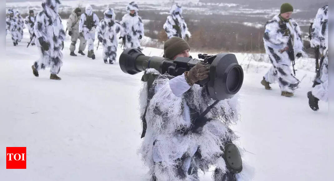 Amid tensions over Ukraine, India tries to appear neutral