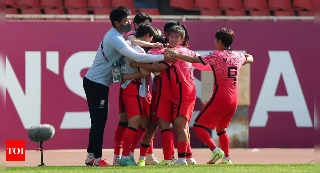 여자 아시안컵: 한국, 호주 꺾고 준결승 진출 |  축구 뉴스