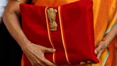 Who presented most number of budgets in India?
