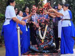 Nation pays homage to Mahatma Gandhi on 74th death anniversary; see pics