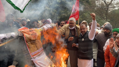 Haryana: Protests erupt against Centre in Ambala region under 'Vishwasghat Diwas' call of SKM