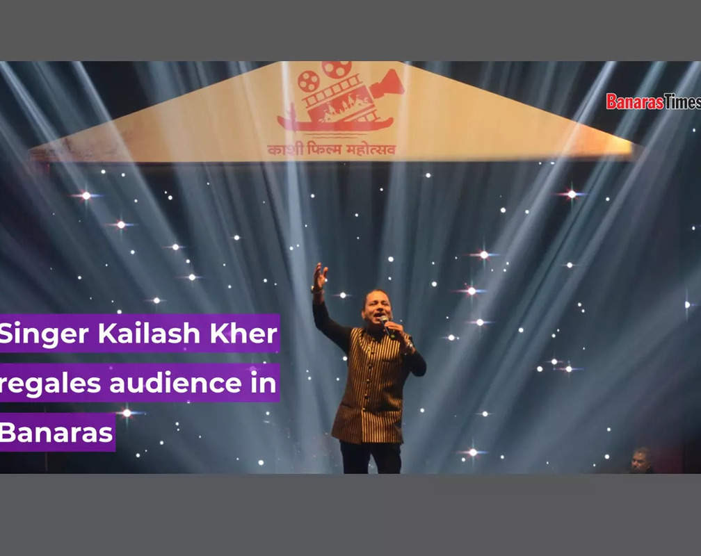 
Singer Kailash Kher regales audience in Banaras
