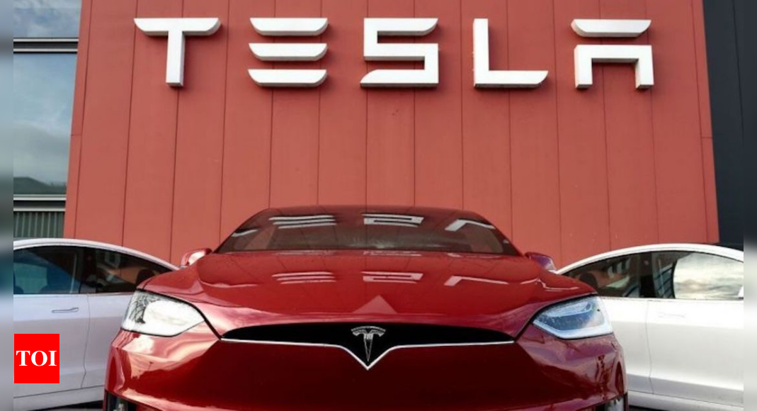 Tesla Fans Complain Biden Ignores Company S Ev Leadership Times Of India