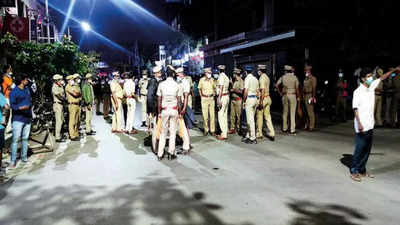Gang kills DMK functionary in Chennai